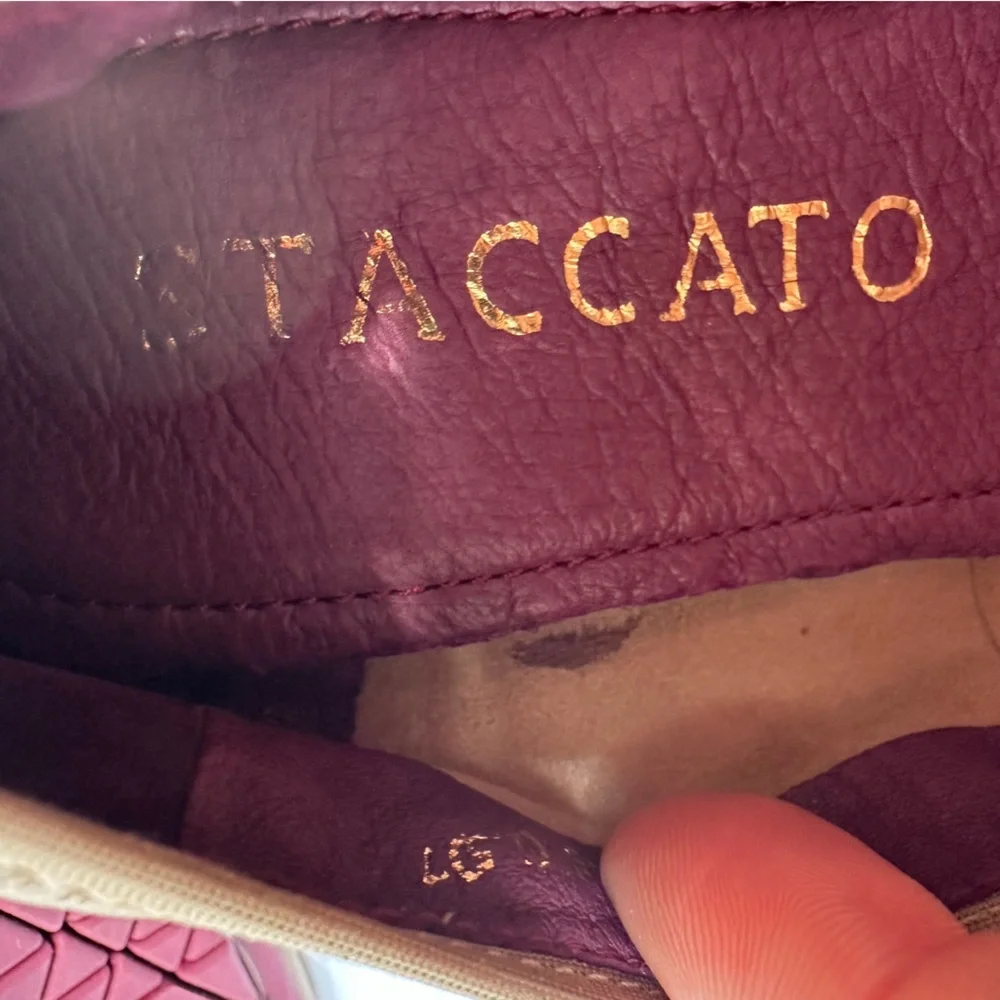 Staccato Women's Tan and Burgundy Ballet Flats w/Logo on Cap Toe- Size 23.5/ 7.5